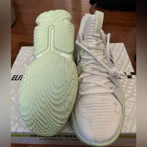 Exclusive Elite 24- 2023- men size 8.5 never worn UA sneakers.